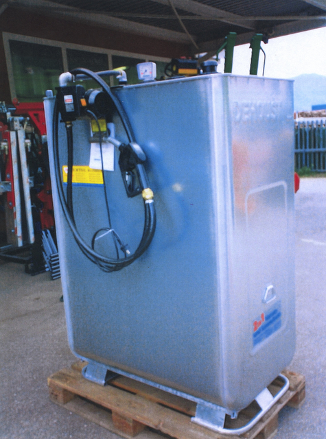 Dieseltank DEHOUST 720 lt. komplett NEU