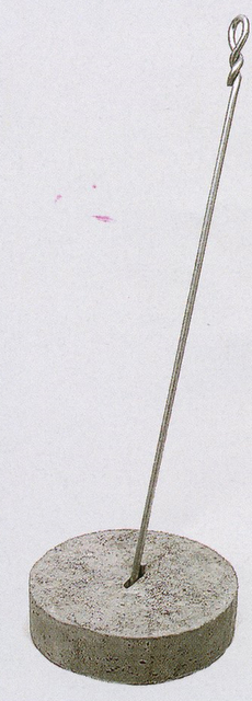 Betonanker 30 cm mit Ankereisen 1,20 m - zum Schließen ins Bild klicken
